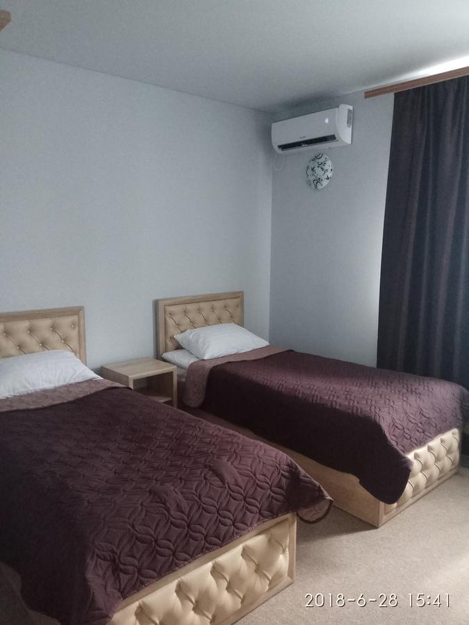 Aqua Marina Hotel Kherson Exterior photo